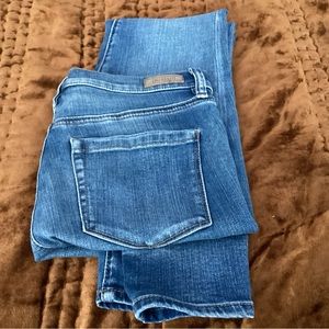 BlankNYC medium wash denim skinny fit. Size 28. The great Jones